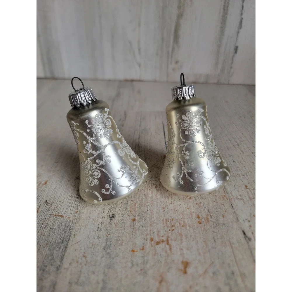 Vintage glitter white glass bell ornament Xmas swirl set home decor